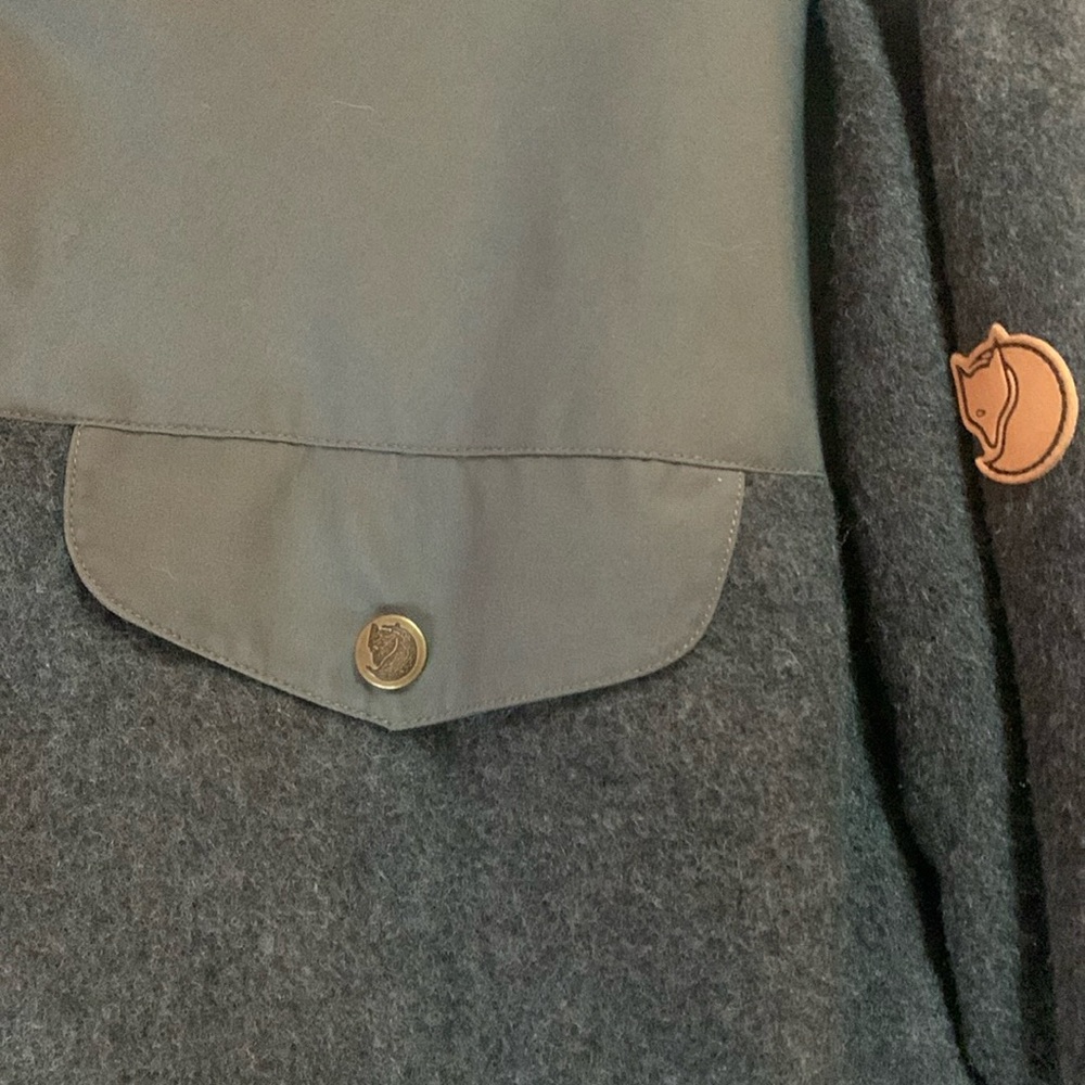 Fjallraven Men’s L Canada padded wool jacket